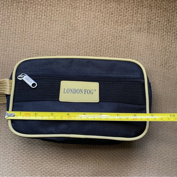 London Fog Toiletrie/Shave Kit bag - Picture 7 of 9